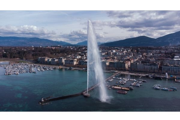 Street life in Geneva: Are beggars racists or just choosers?