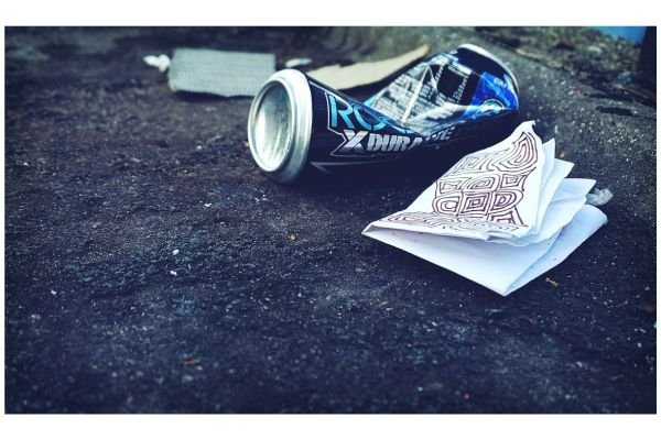 It's Simple: Throw your Trash in the bin.